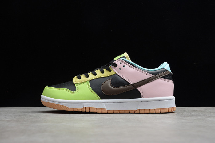 NIKE Dunk Low SE