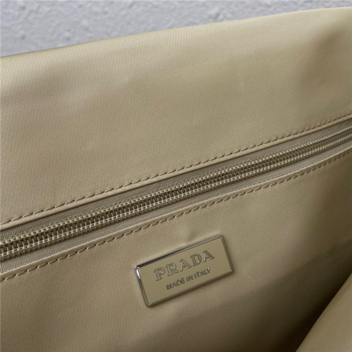 Pra*a medium padded nylon shoulder bag