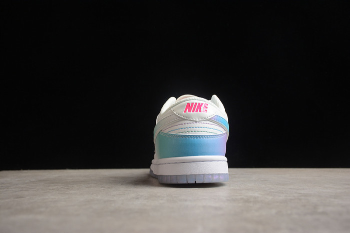 Nike WMNS DUNK LOW