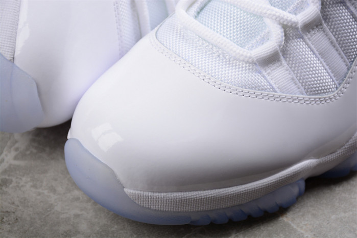 AIR JORDAN 11 RETRO