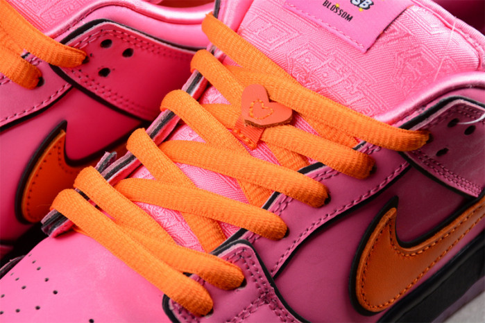 The Powerpuff Girls x Dunk Low Pro SB QS