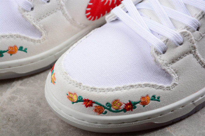 Nike Dunk Low Decon SB