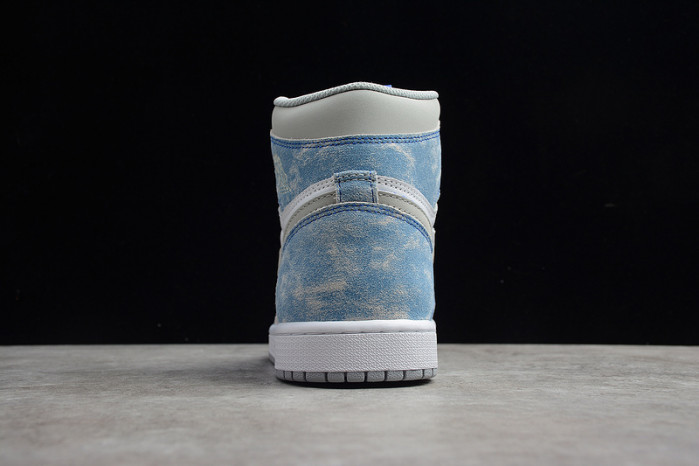 Air Jordan 1 Hyper Royal 555088-402