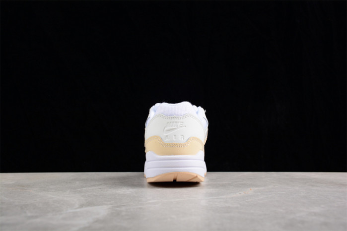 Nike AIR MAX 1 Premium