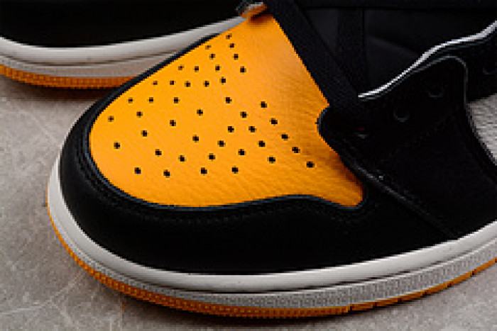 AIR JORDAN 1 HIGH OG “YELLOW TOE” 555088-711