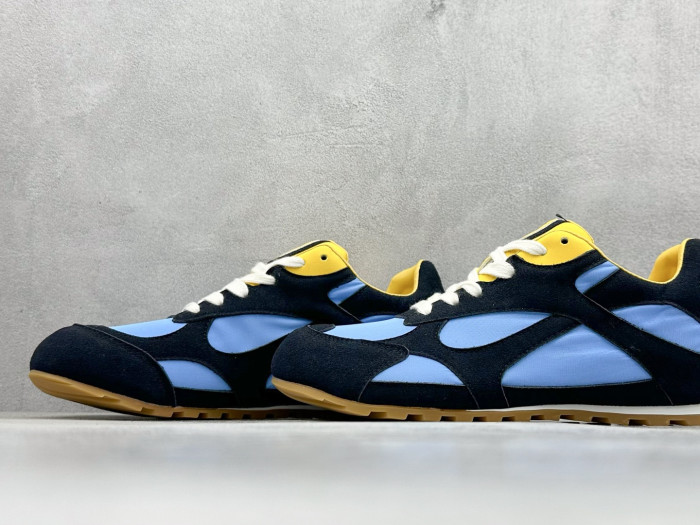 bo*te*ga Ve*ne*ta sneaker bvs-045