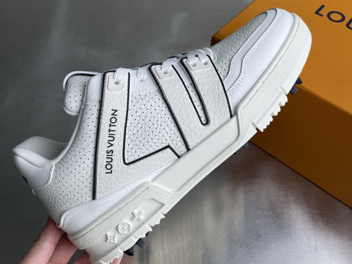 l0*is V*t0n lv trainer lvt-227