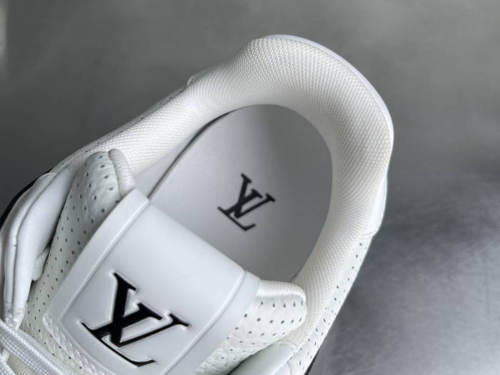 l0*is V*t0n lv trainer lvt-227