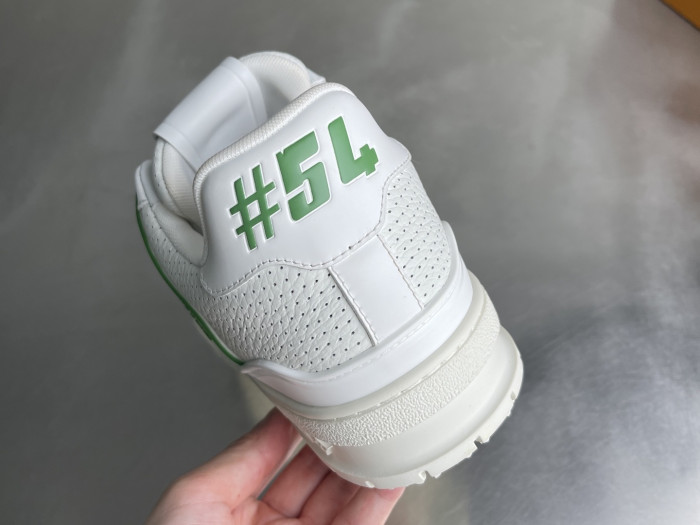 l0*is V*t0n lv trainer lvt-226
