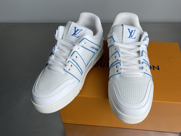 l0*is V*t0n lv trainer lvt-225