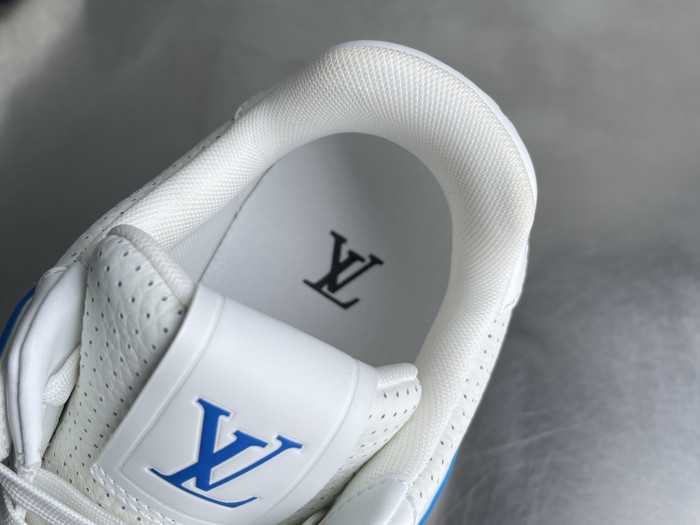 l0*is V*t0n lv trainer lvt-225