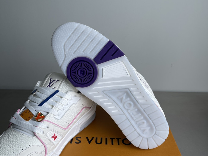 l0*is V*t0n lv trainer lvt-224