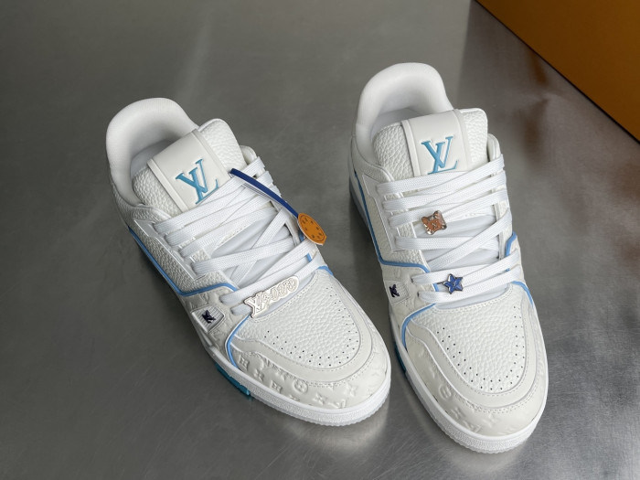 l0*is V*t0n lv trainer lvt-223
