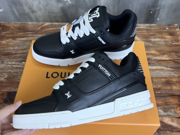 l0*is V*t0n lv trainer lvt-217
