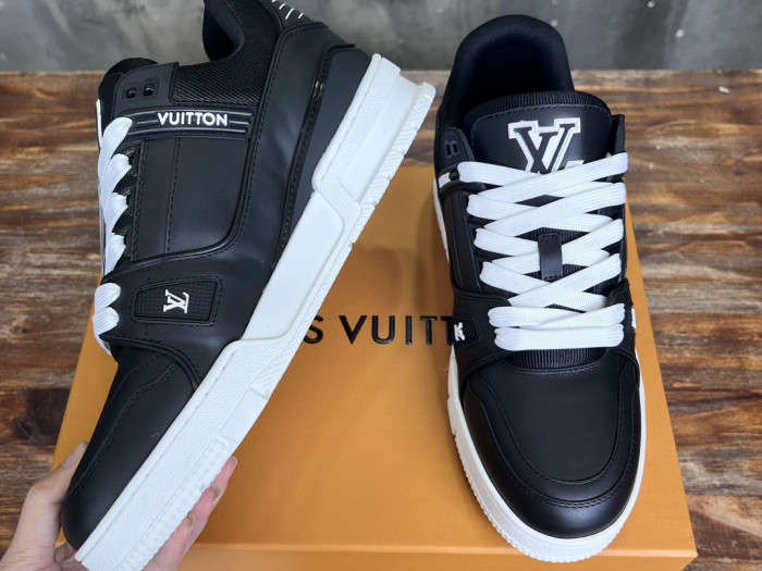 l0*is V*t0n lv trainer lvt-217