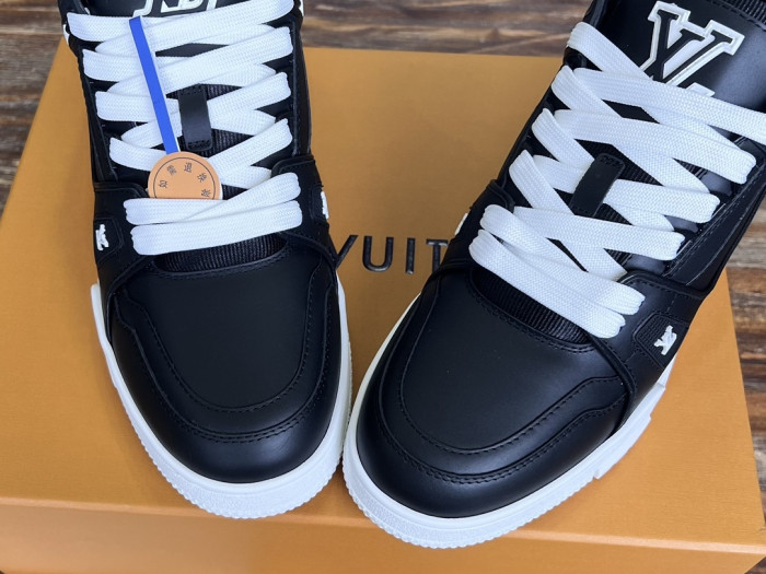 l0*is V*t0n lv trainer lvt-217