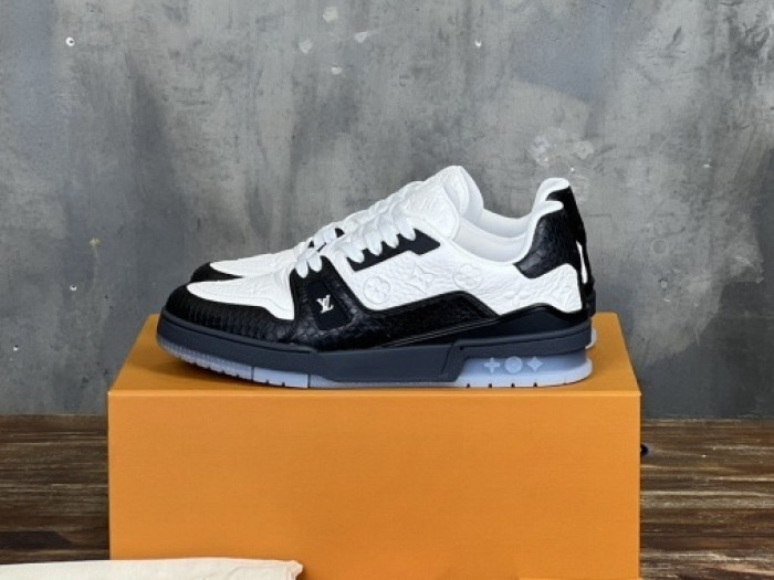 l0*is V*t0n lv trainer lvt-216