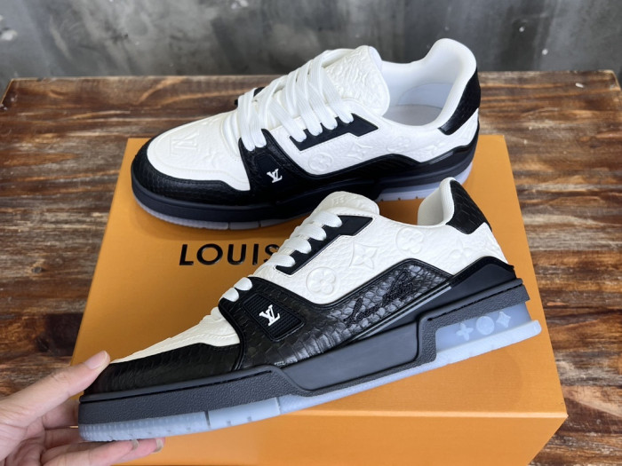 l0*is V*t0n lv trainer lvt-216