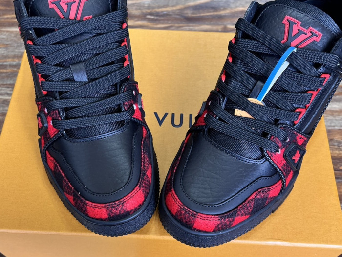 l0*is V*t0n lv trainer lvt-212
